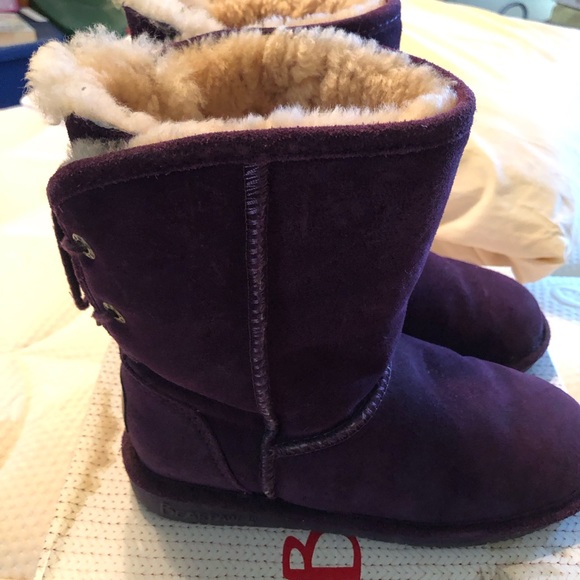 Women’s Bearpaw Boots - Picture 2 of 5